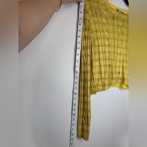 Zara Yellow Crew Neck Sweater with Textured Knit - Picture 9 of 17